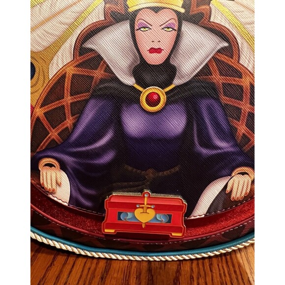 Loungefly Disney Crossbody Bag Snow White Evil Queen Throne Heart Box Cosplay - Picture 4 of 16